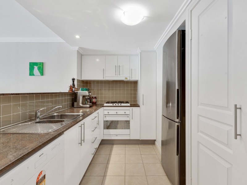 19/12 Baker Street, Gosford NSW 2250