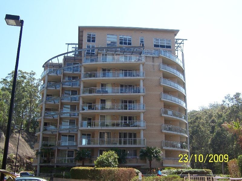 413/80 John Whiteway Drive, Gosford NSW 2250