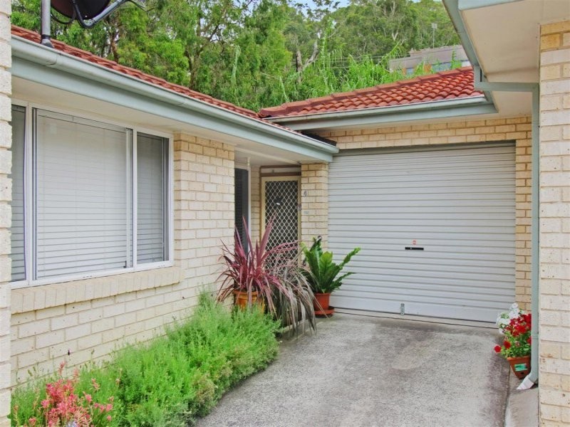 4/205a Albany Street, Point Frederick NSW 2250