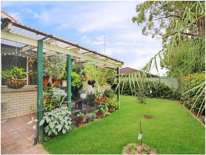 4/205a Albany Street, Point Frederick NSW 2250