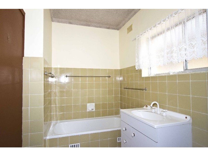 16/68 Henry Parry Drive, Gosford NSW 2250