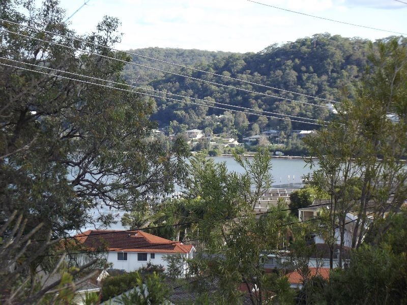 24 Coogee, Point Clare NSW 2250