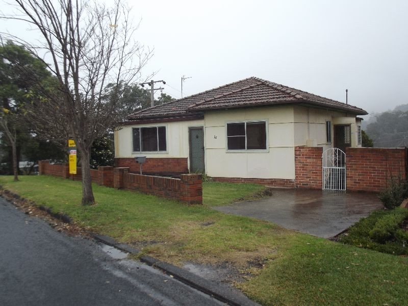 24 Coogee, Point Clare NSW 2250