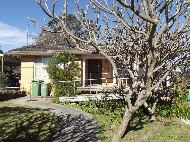 4 Tingira Cresent, Wyoming NSW 2250