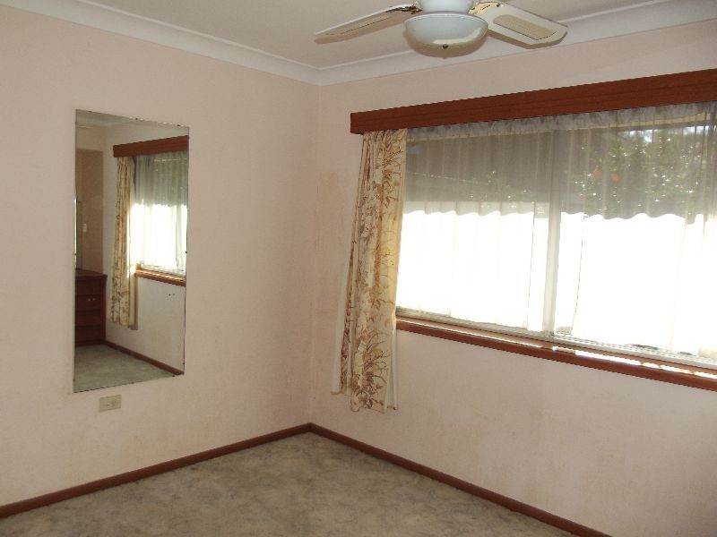 4 Tingira Cresent, Wyoming NSW 2250