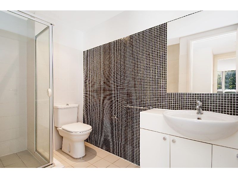 371/80 John Whiteway Drive, Gosford NSW 2250