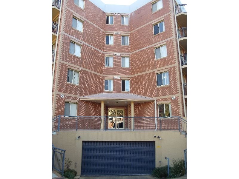 2/12-14 Hills Street, Gosford NSW 2250