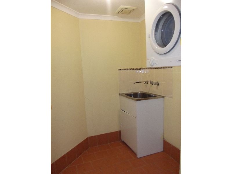 2/12-14 Hills Street, Gosford NSW 2250