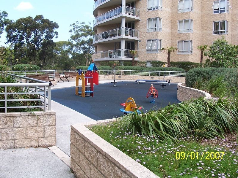 234/80 John Whiteway Drive, Gosford NSW 2250