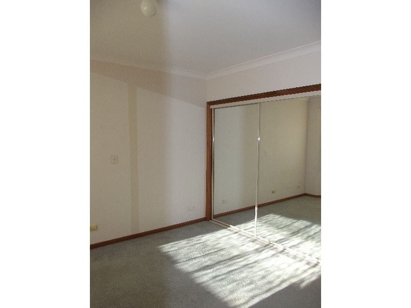 9/183-185 Albany Street, Point Frederick NSW 2250