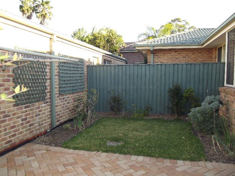 9/183-185 Albany Street, Point Frederick NSW 2250
