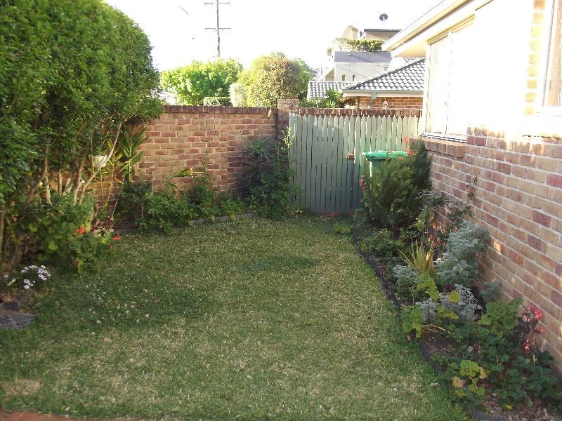 9/183-185 Albany Street, Point Frederick NSW 2250