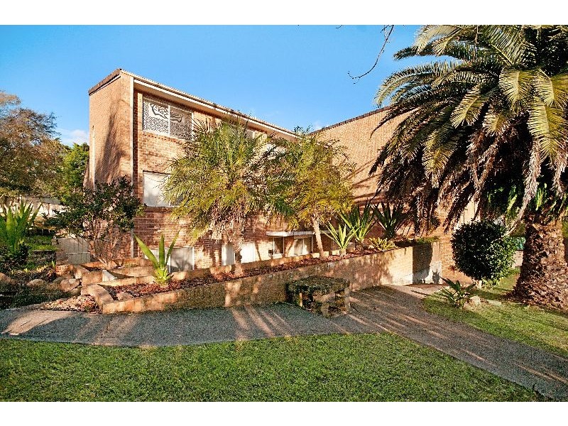 2/23-27 Hills Street, Gosford NSW 2250