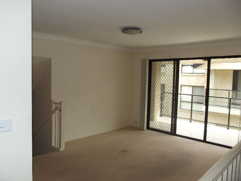 7/207-209 Gertrude Street, Gosford NSW 2250