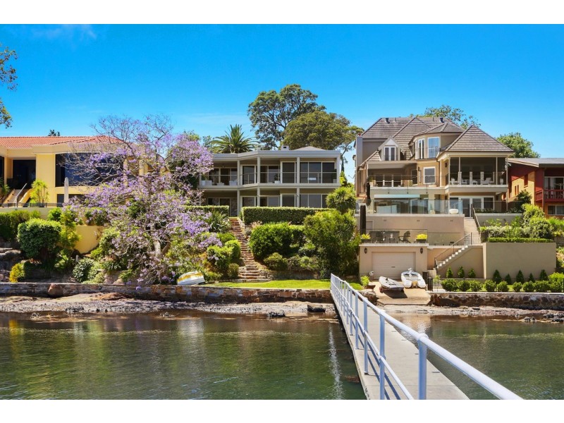 30 Albany Street, Point Frederick NSW 2250