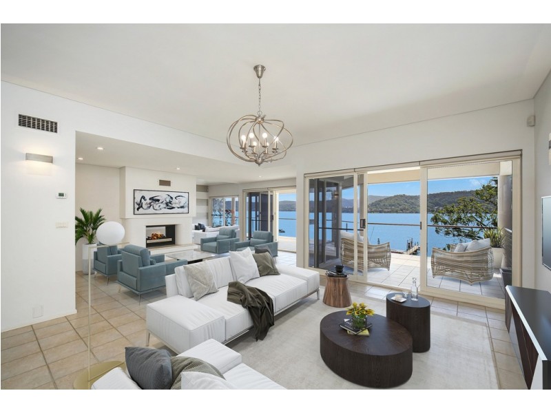 30 Albany Street, Point Frederick NSW 2250