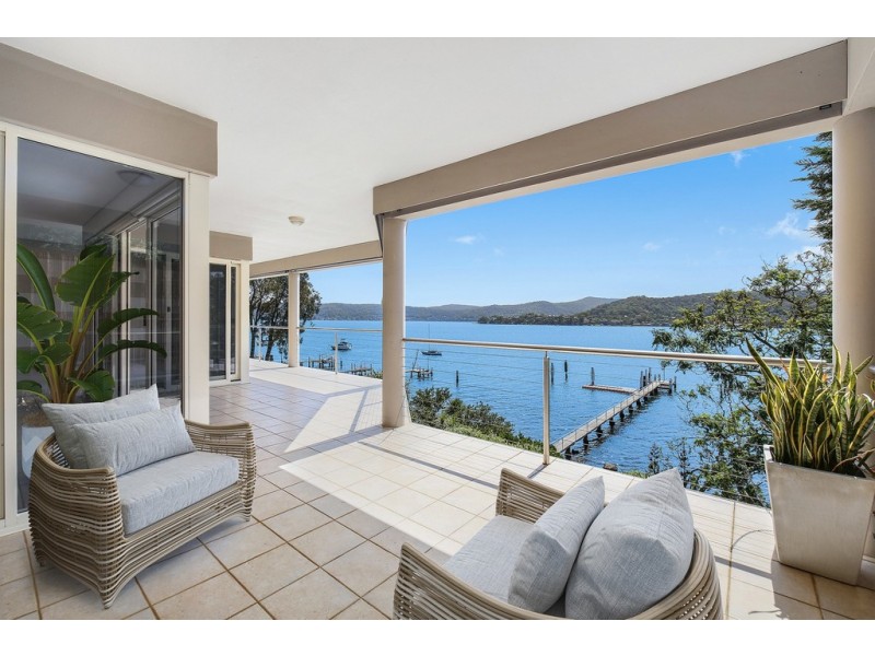 30 Albany Street, Point Frederick NSW 2250