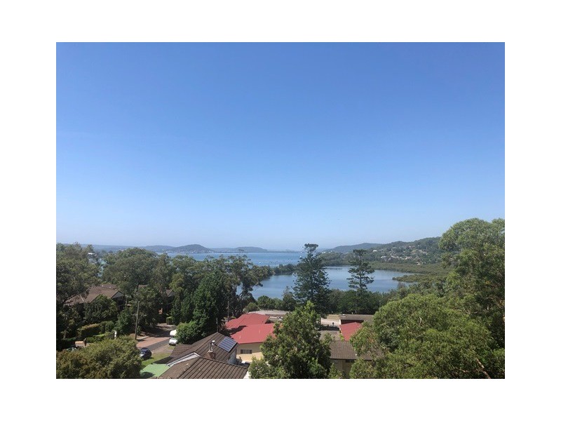 17/10 Batley Street, Gosford NSW 2250