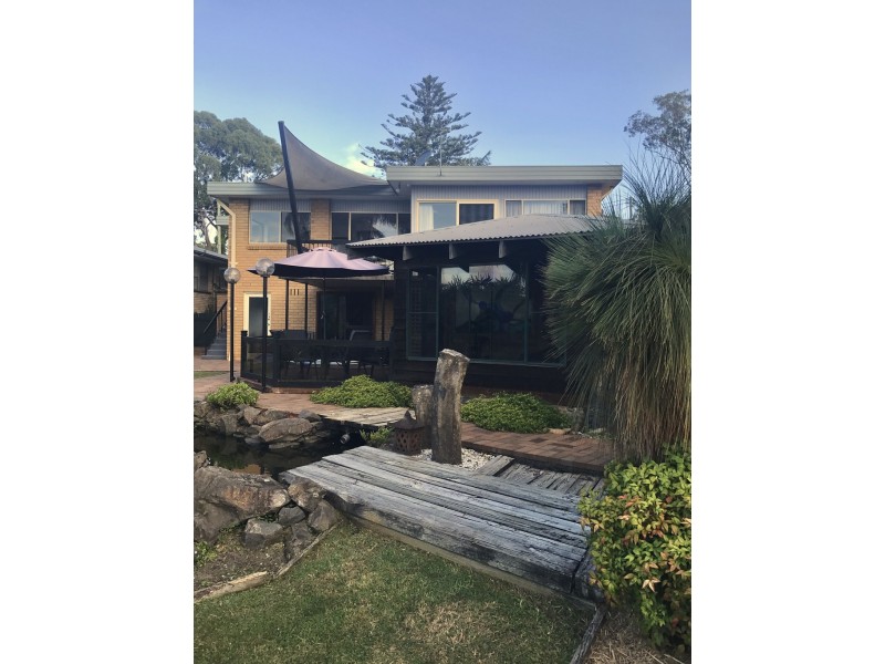 26 Asca Drive, Green Point NSW 2251