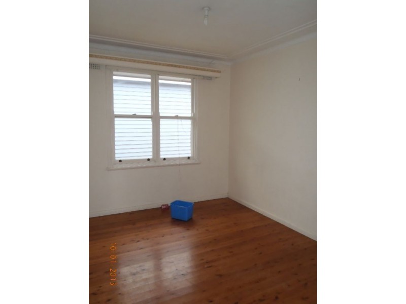 56 Orange Parade, Wyoming NSW 2250