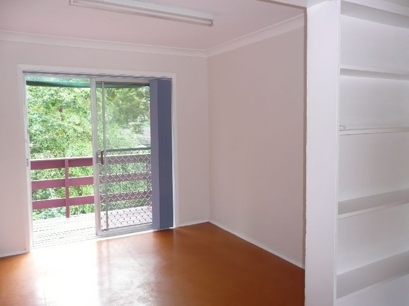 5 Dougal Drive, Wyoming NSW 2250