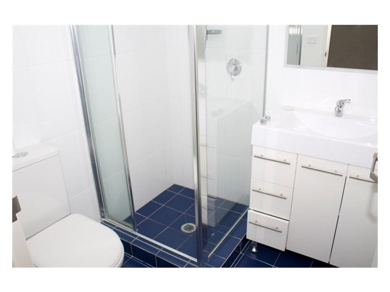 42/12 Baker Street, Gosford NSW 2250