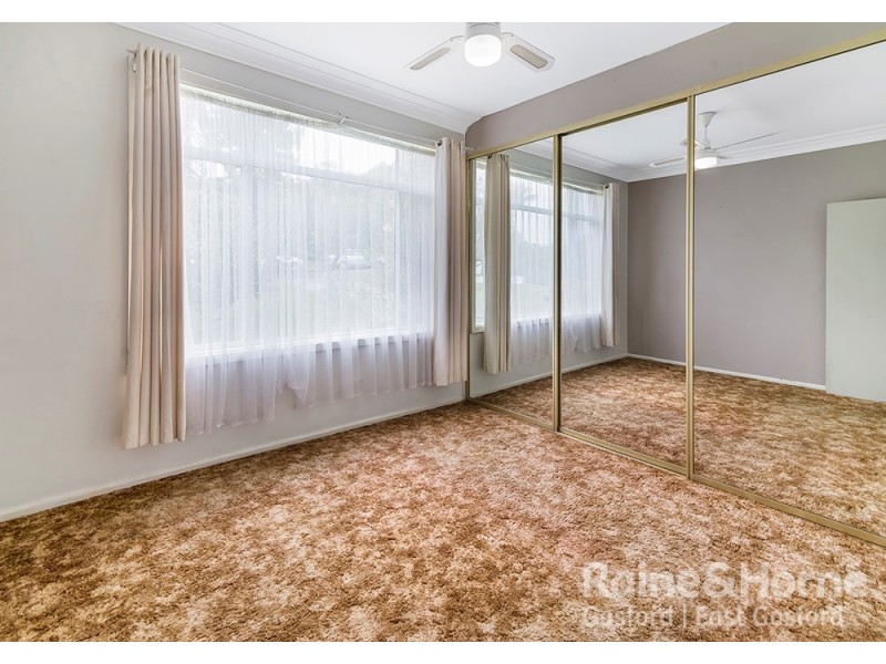 50 Orange Parade, Wyoming NSW 2250