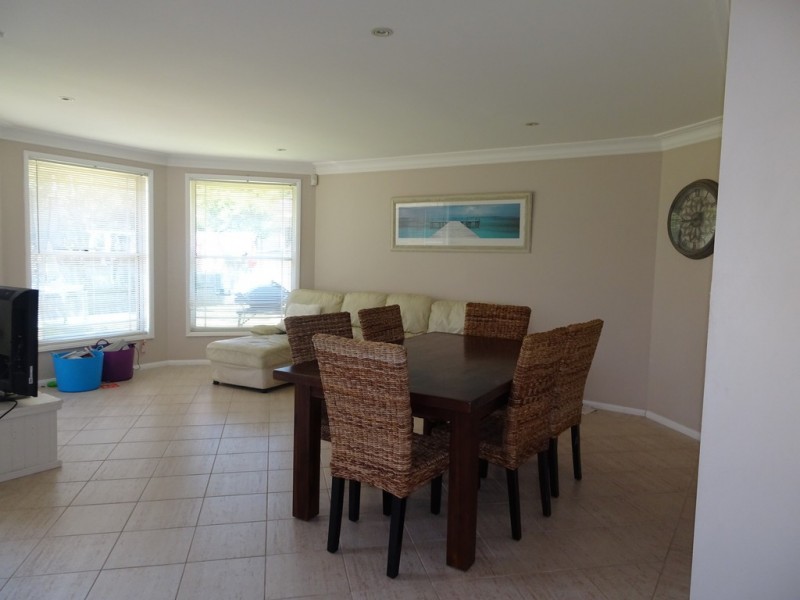 35 Sanctuary Place, Bateau Bay NSW 2261