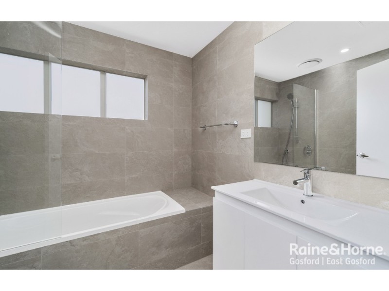 40/75-77 Faunce Street West, Gosford NSW 2250