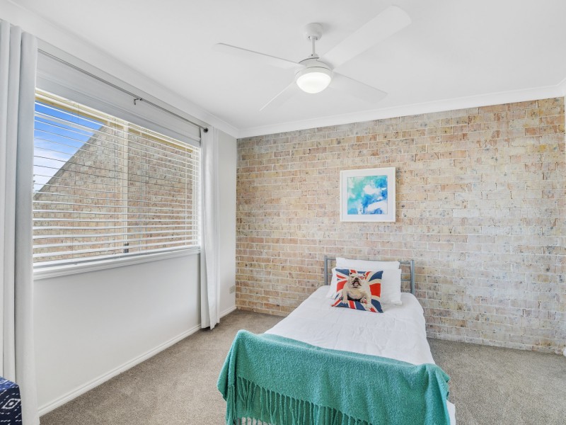 17/15 Koolang Road, Green Point NSW 2251