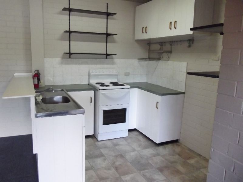 2/33a Frederick Street, East Gosford NSW 2250