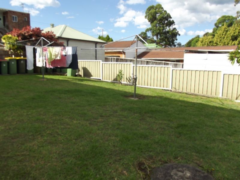 2/33a Frederick Street, East Gosford NSW 2250