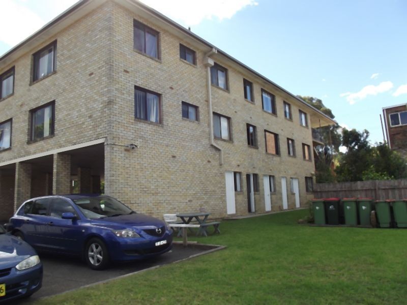 2/33a Frederick Street, East Gosford NSW 2250