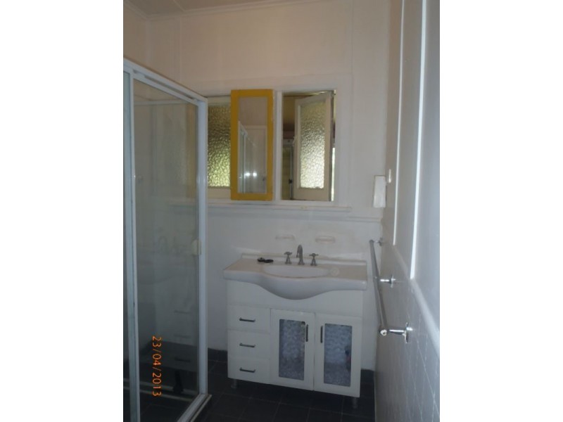 6 Campbell Street, North Gosford NSW 2250