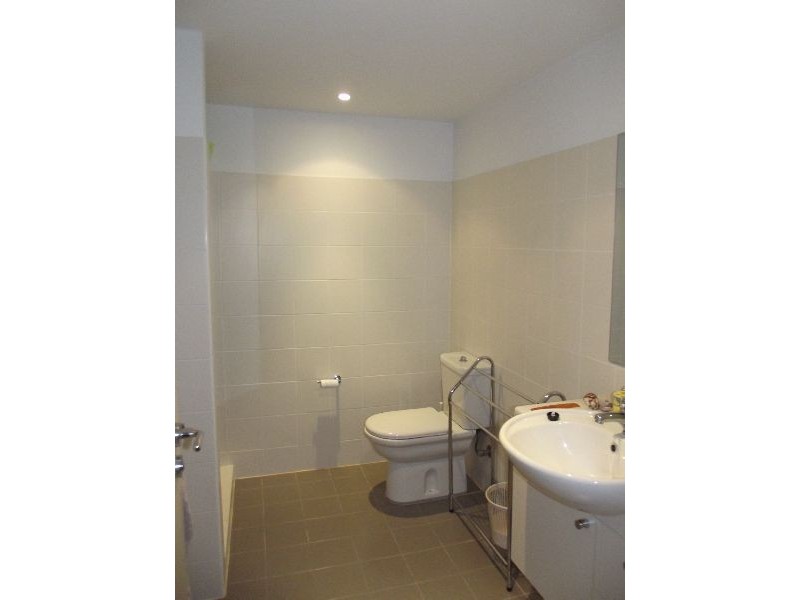 214/80 John Whiteway Drive, Gosford NSW 2250