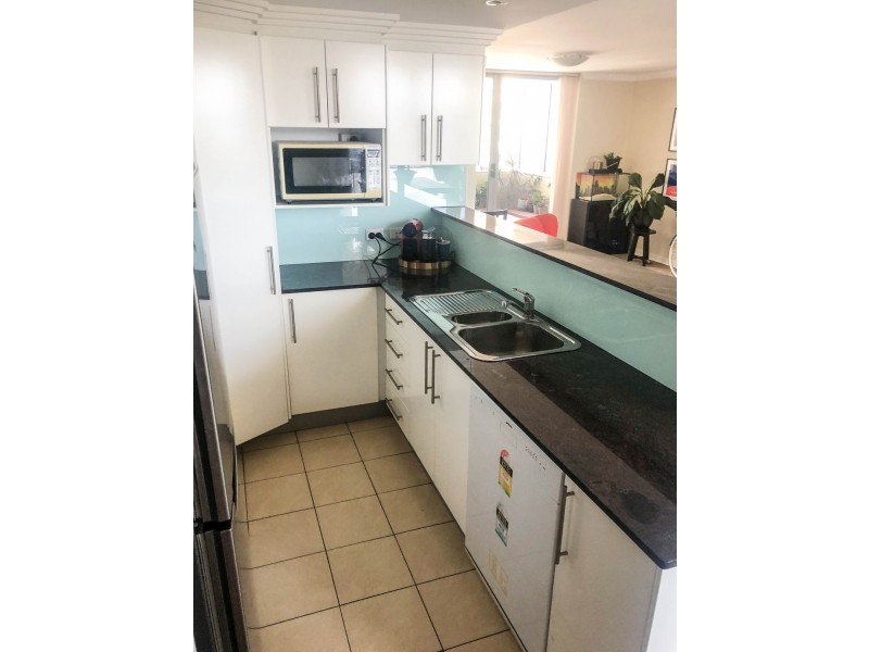 26/12 Baker Street, Gosford NSW 2250