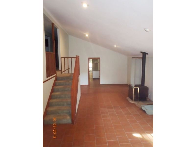 11 Coulter Road, Wyoming NSW 2250