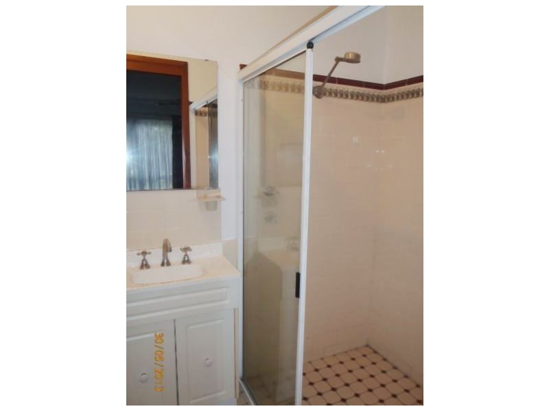 11 Coulter Road, Wyoming NSW 2250