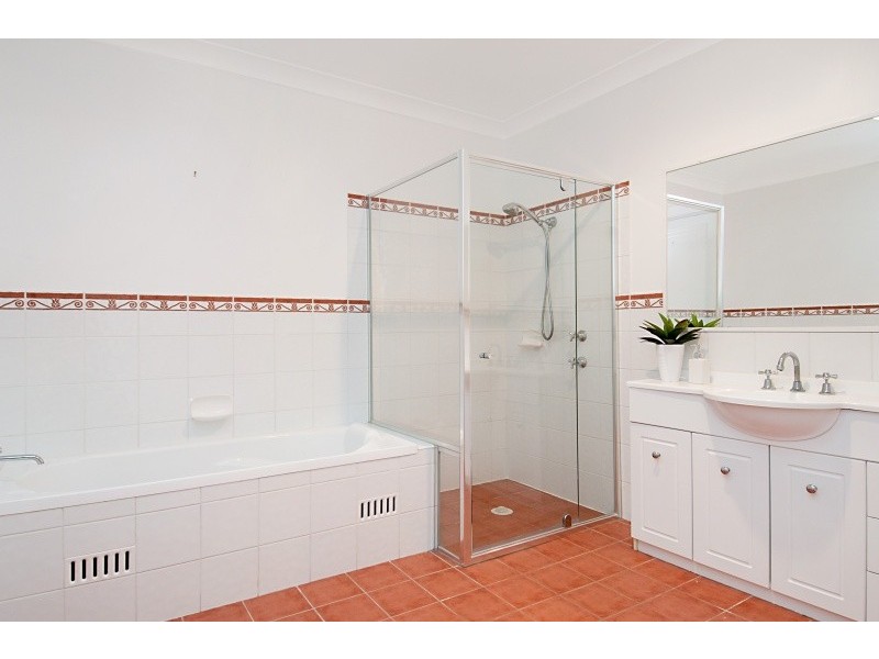 24/4 Parsons Road, Lisarow NSW 2250