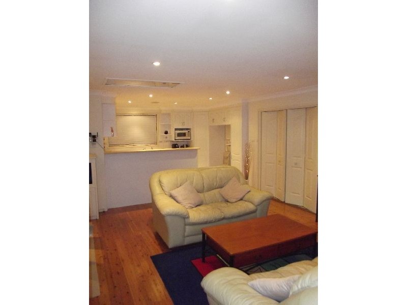 31  MacGregor Street, Wyoming NSW 2250