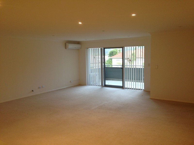 11/13-15 Moore Street, West Gosford NSW 2250