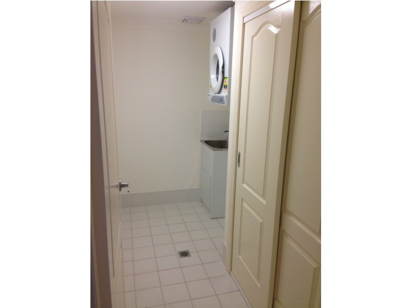 11/13-15 Moore Street, West Gosford NSW 2250