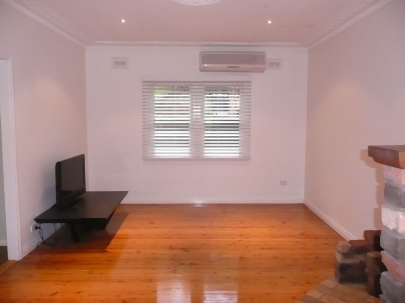 227 Gertrude Street, North Gosford NSW 2250