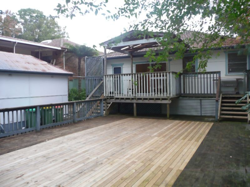 227 Gertrude Street, North Gosford NSW 2250