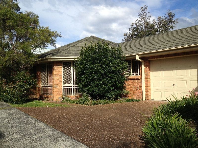 2/5 Small Street, Wyoming NSW 2250