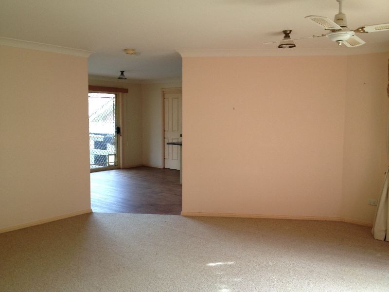 2/5 Small Street, Wyoming NSW 2250