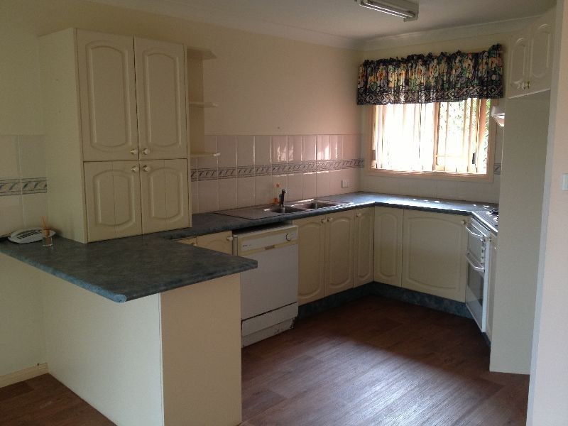 2/5 Small Street, Wyoming NSW 2250