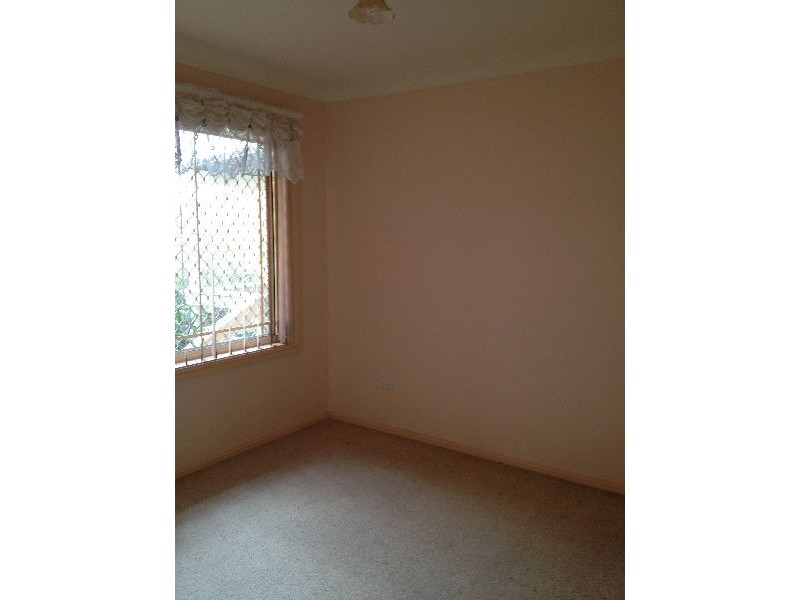 2/5 Small Street, Wyoming NSW 2250