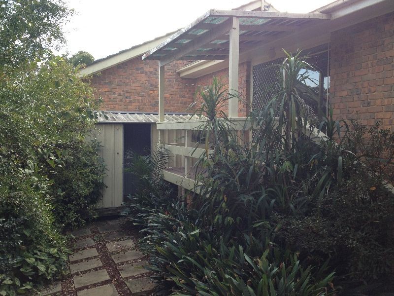 2/5 Small Street, Wyoming NSW 2250