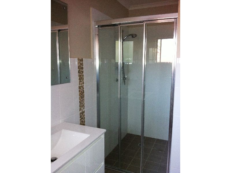 4/11 Lynn Avenue, Point Frederick NSW 2250